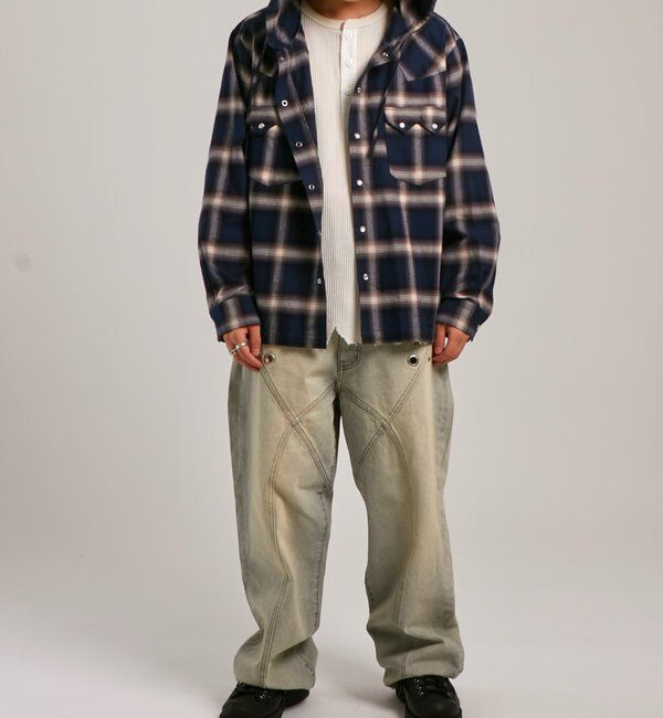  「アイレットスタッズスウィッチングブラストワイドデニム」|デニム|