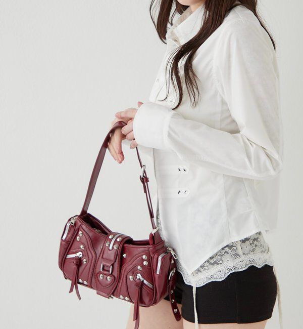  「【WEB限定】スタッズジップショルダーバッグ」|ショルダー・メッセンジャー|