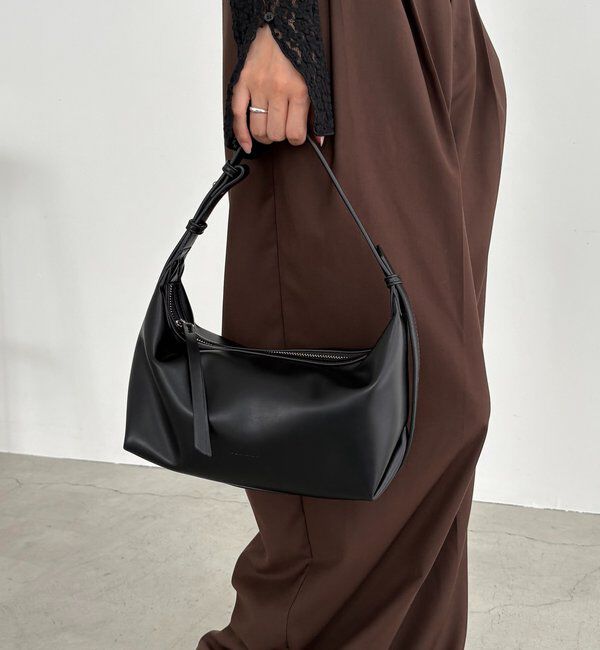  「【新色キャメル/人気のため再入荷/軽量/大容量】ロールハンドルバッグ」|トートバッグ|