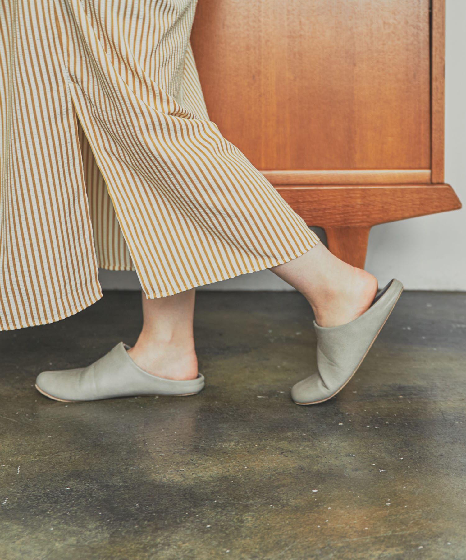 URBAN RESEARCH DOORS「room&rsquo;s　スリッパM」|ルームシューズ|グレー