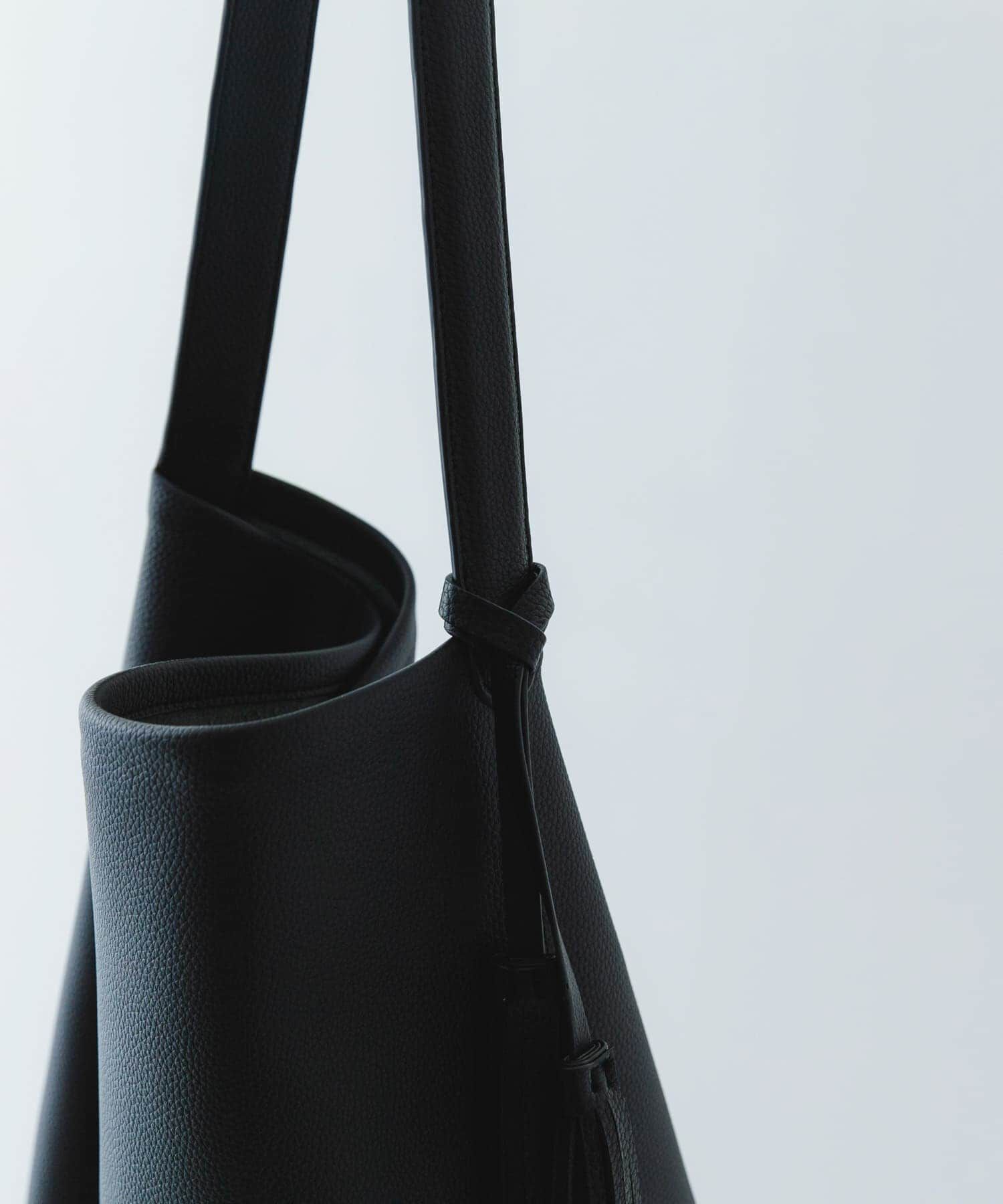 RODE SKO「タッセル付シンプルワンハンドルトート」|トートバッグ|