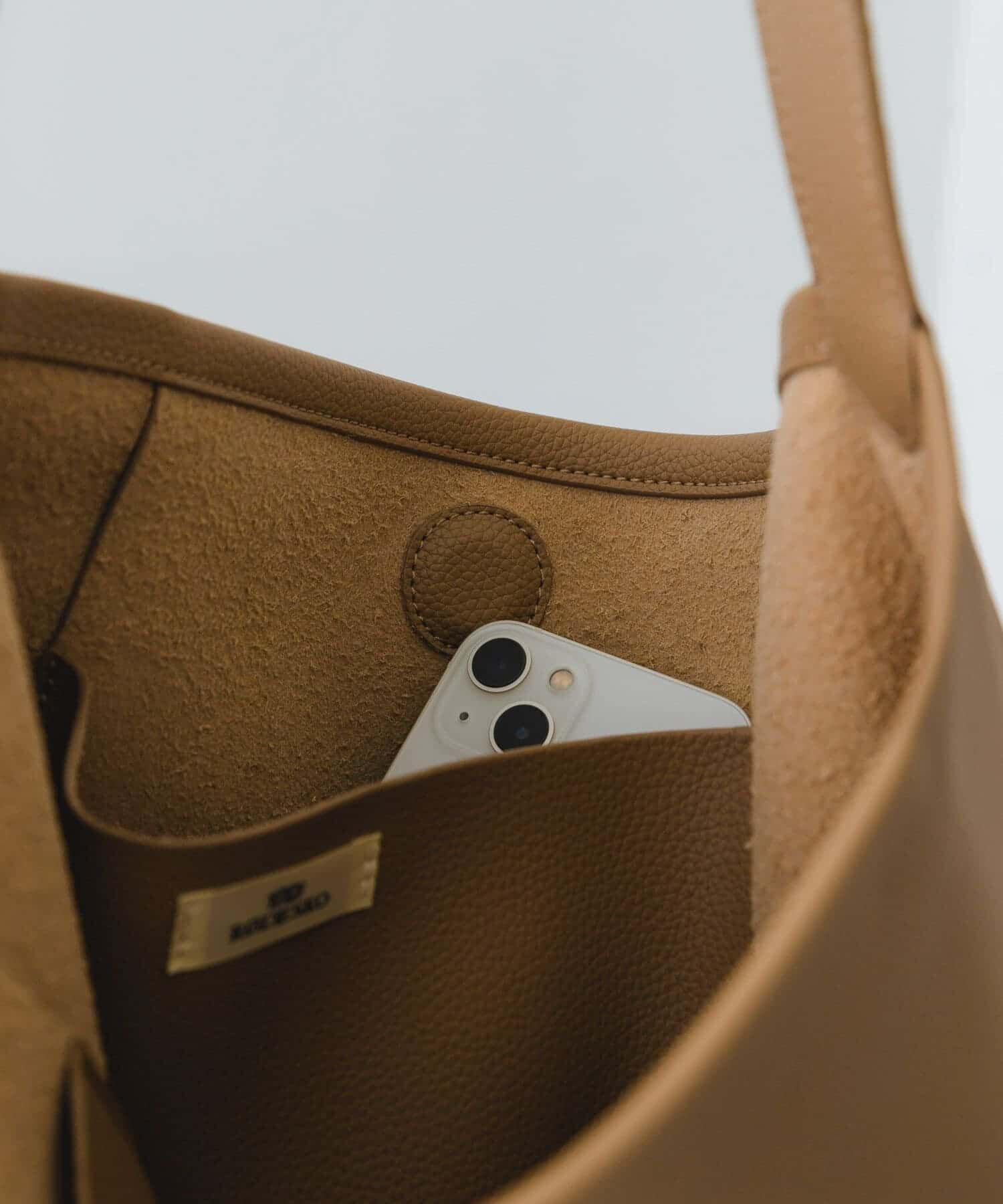 RODE SKO「タッセル付シンプルワンハンドルトート」|トートバッグ|