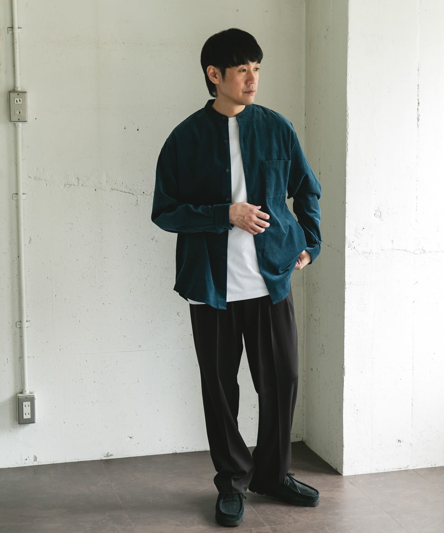 URBAN RESEARCH DOORS「『UR TECH』コーデュロイバンドカラーシャツ」|シャツ・ブラウス|