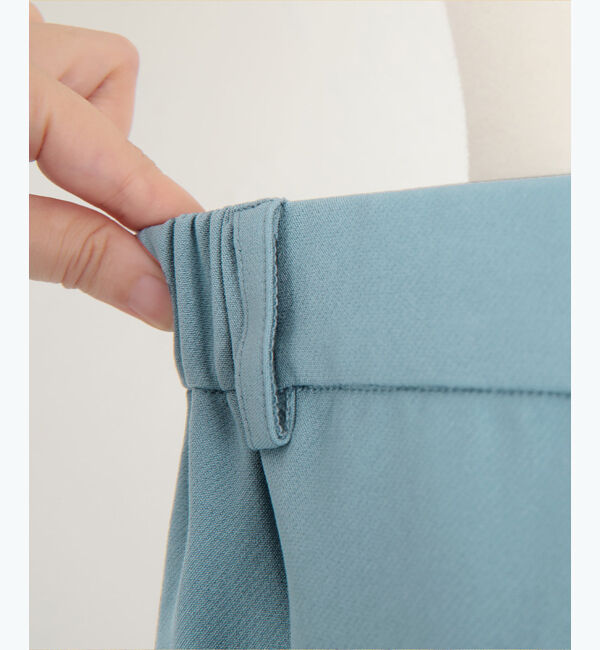 ur's「センターピンタッククロップドワイドパンツ」|スラックス|