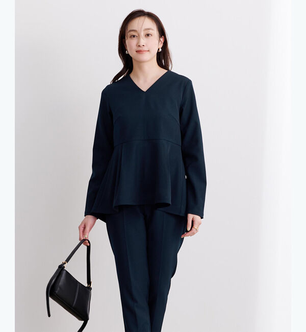 ur's「Vネックタックペプラムトップス」|Tシャツ・カットソー|ダークネイビー