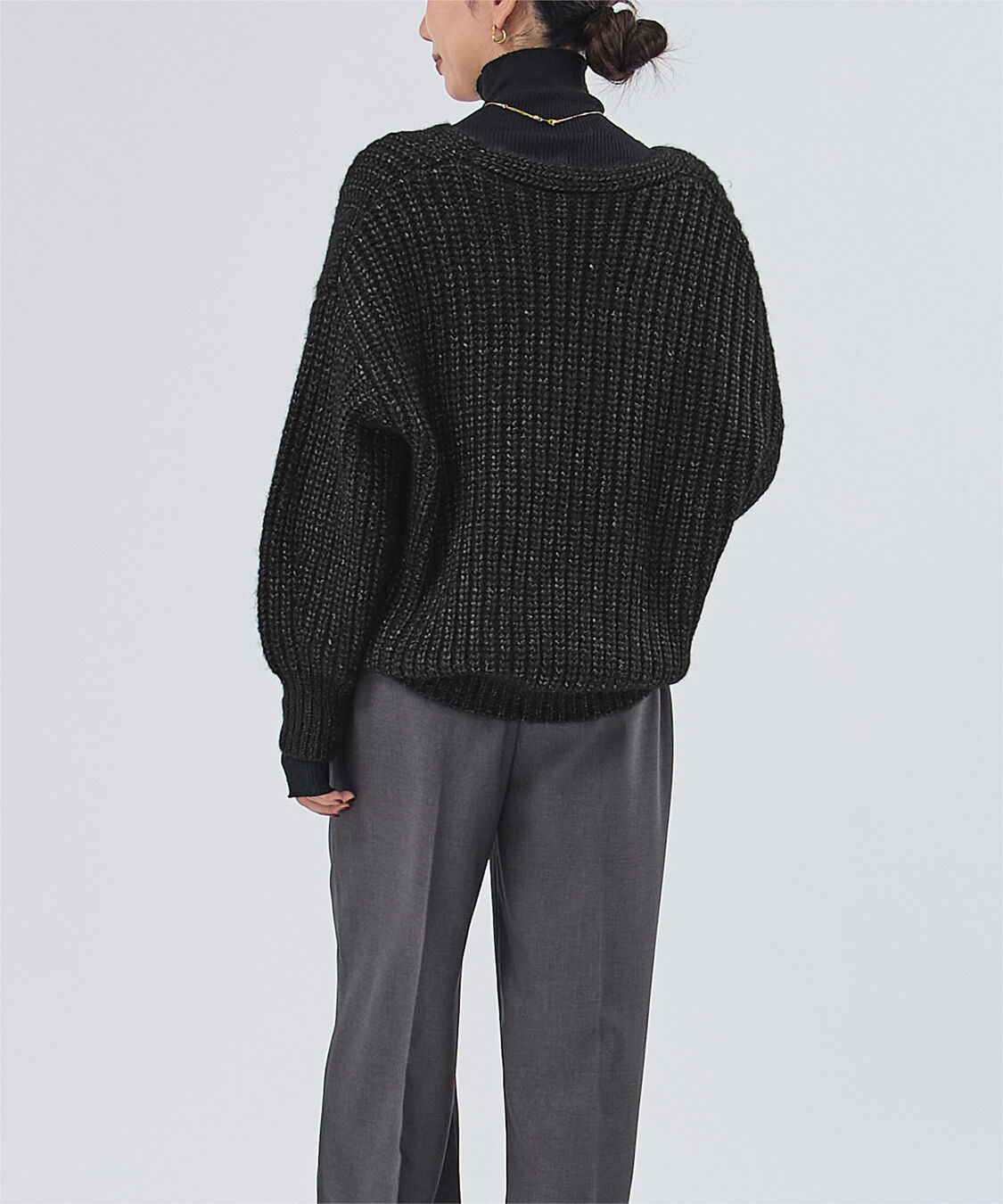 ur's「ラメローゲージVネックオーバーサイズニット」|ニット・セーター|