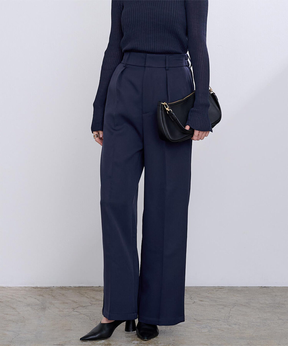 ur's「ワンタックカラーワイドパンツ」|スラックス|