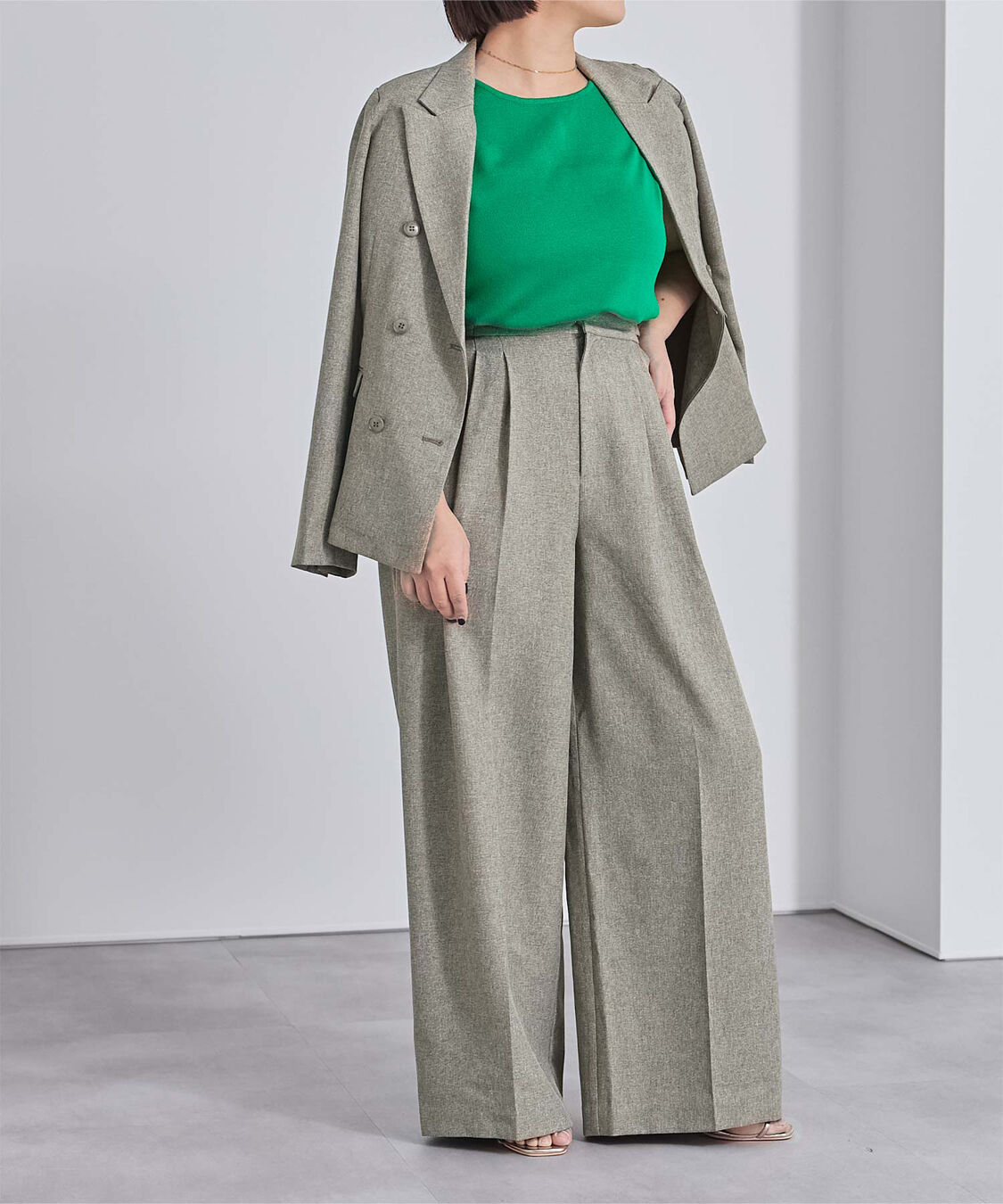 ur's「リネンライクサイドベルトデザインタックワイドパンツ」|スラックス|