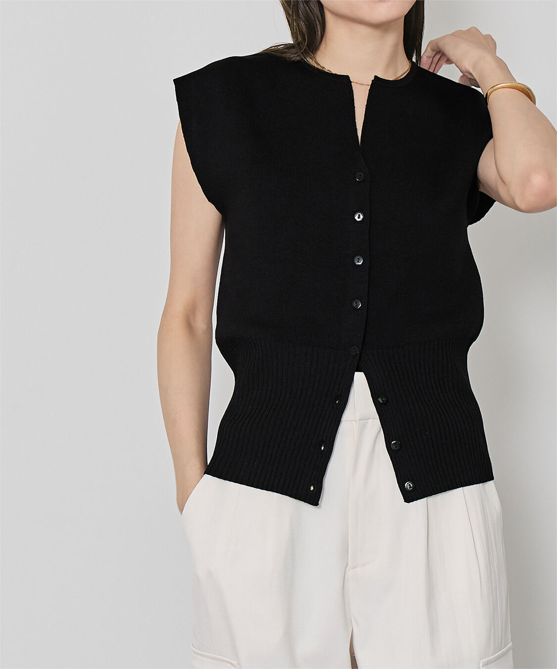 ur's「ウエストシェイプキーネックニット」|ニット・セーター|