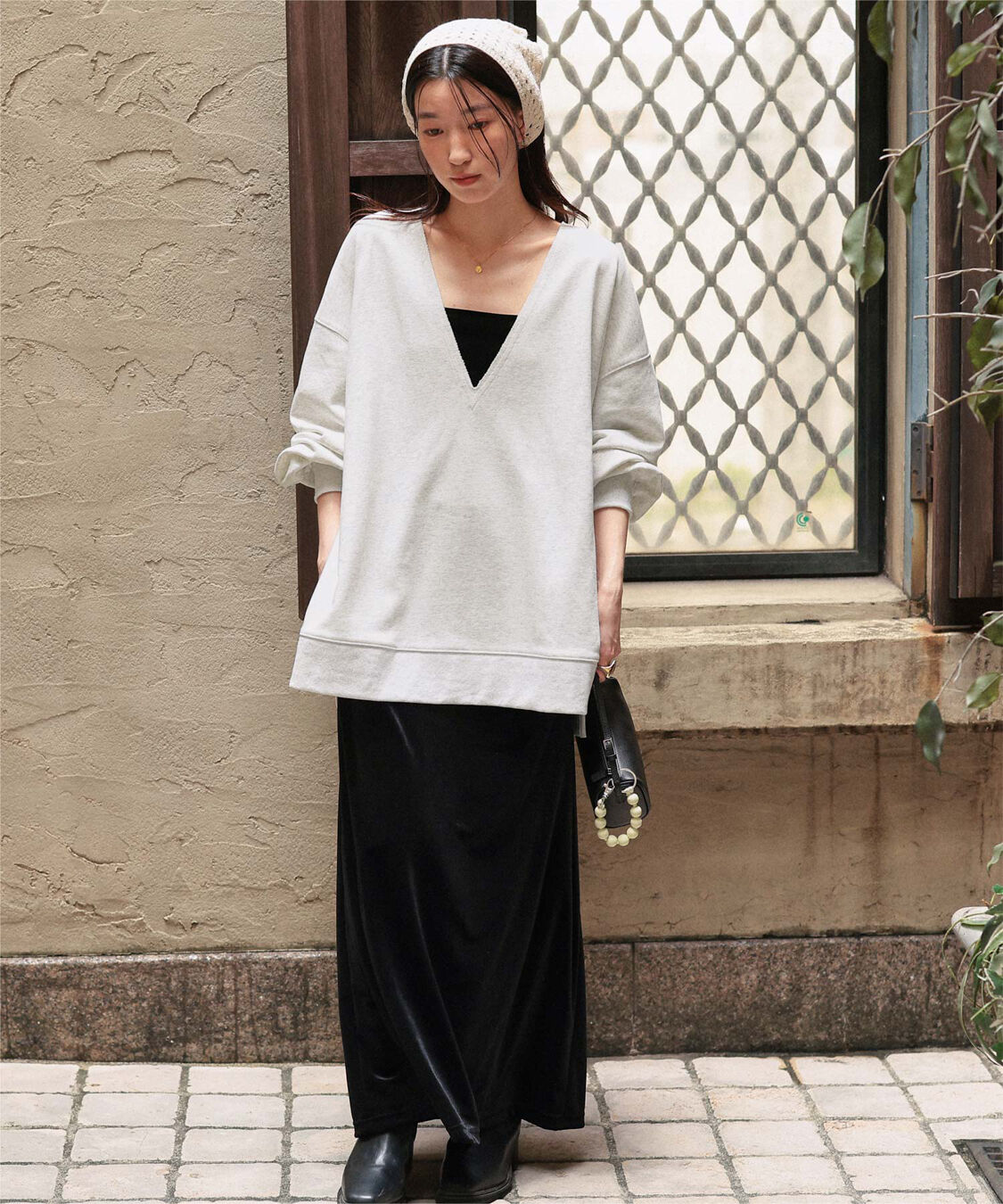 titivate「深Vネックサイドスリットスウェットプルオーバー」|スウェット・ジャージ|
