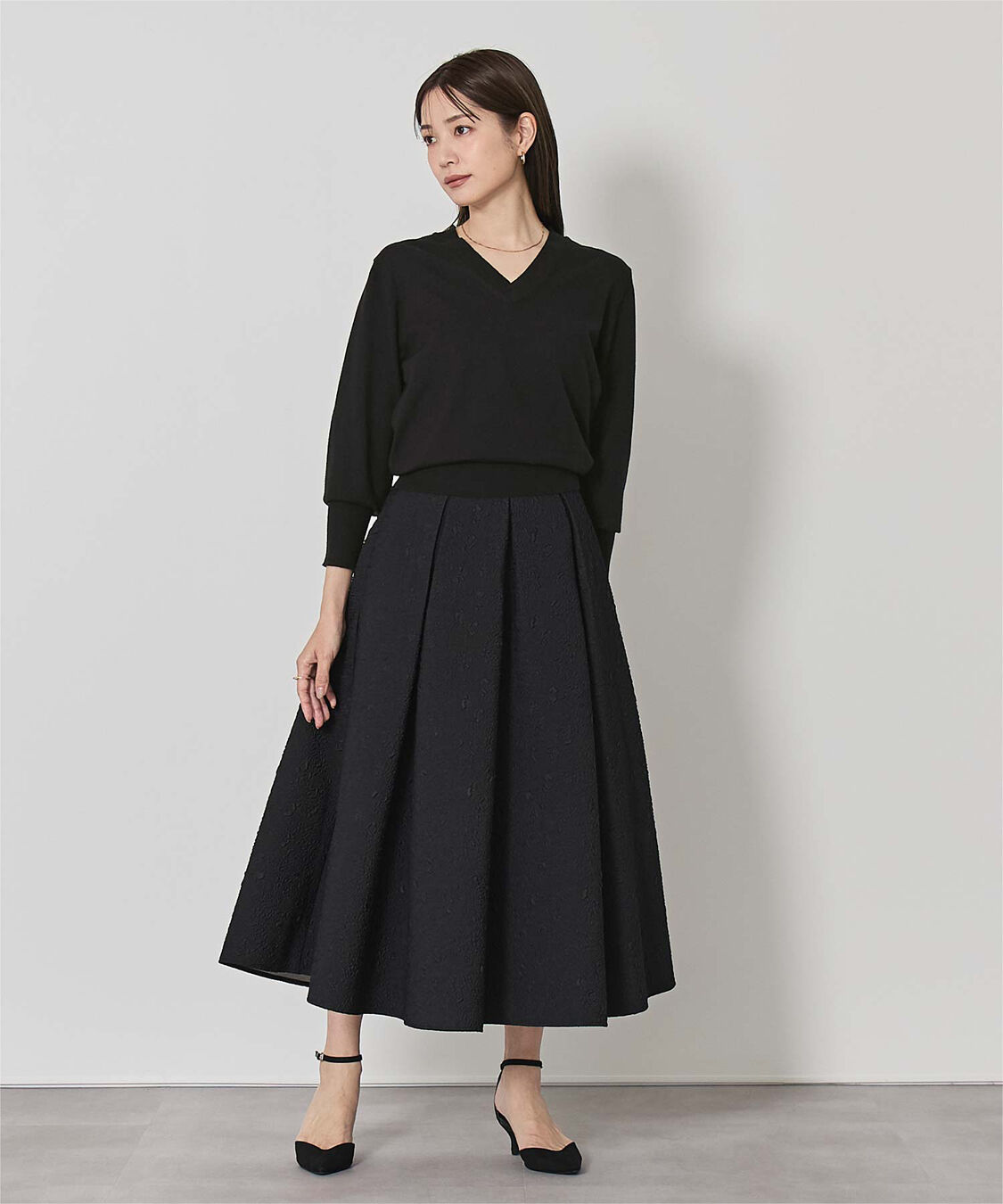 ur's「もちもちVネックニット」|ニット・セーター|