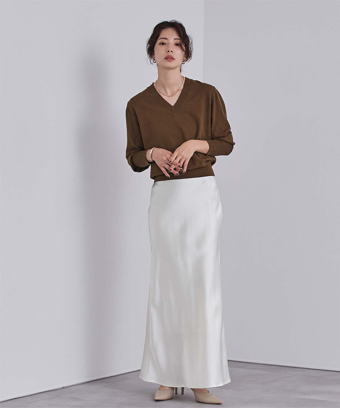 ur's「もちもちVネックニット」|ニット・セーター|