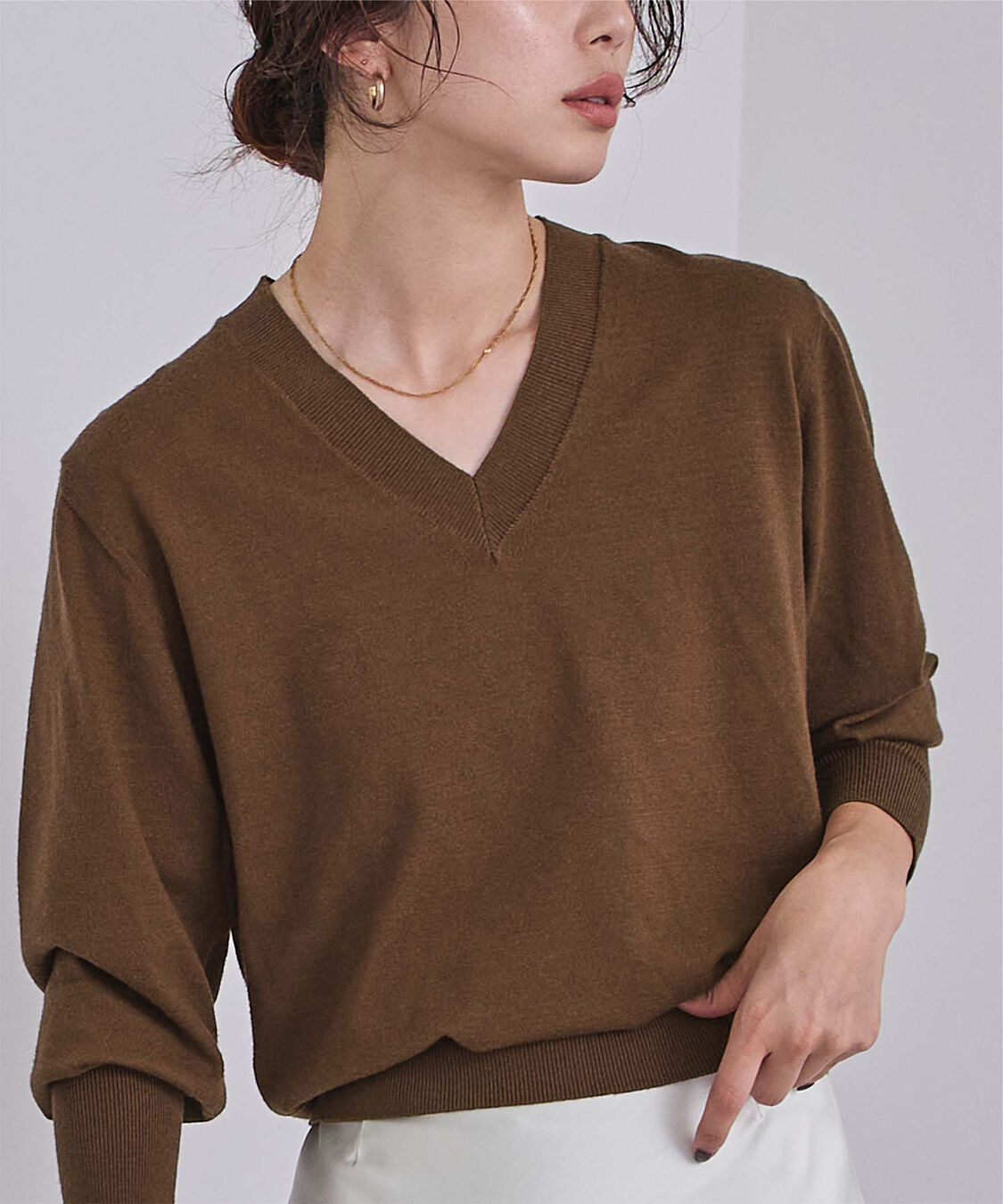 ur's「もちもちVネックニット」|ニット・セーター|