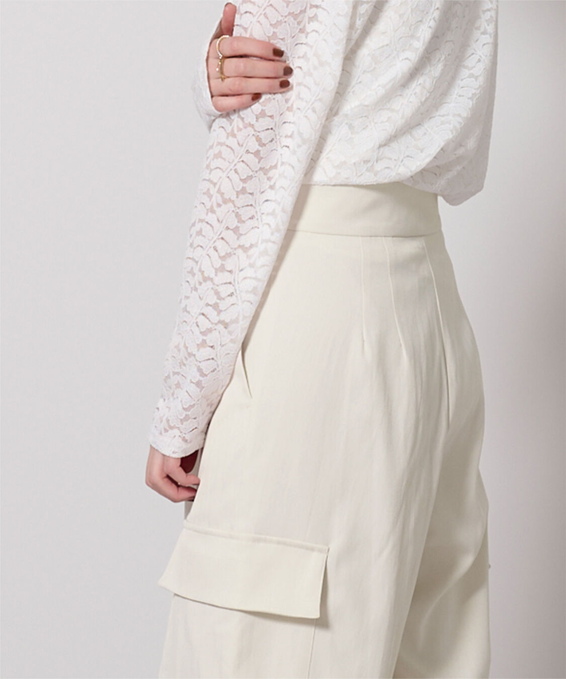 ur's「ハイウエストカーゴパンツ」|カーゴ|