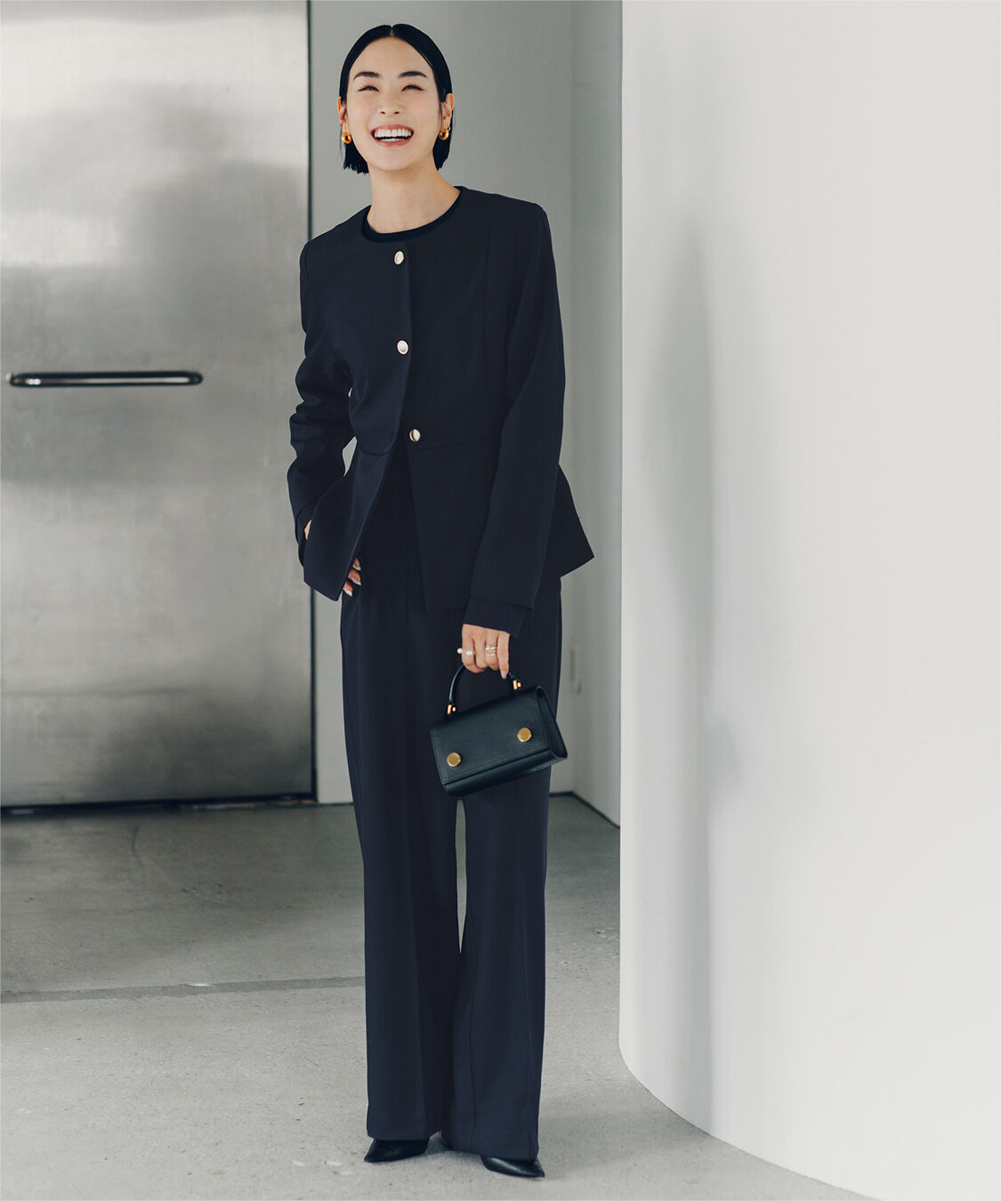 ur's「【小林有里さんコラボアイテム】ピンタックセンタープレスワイドパンツ」|スラックス|