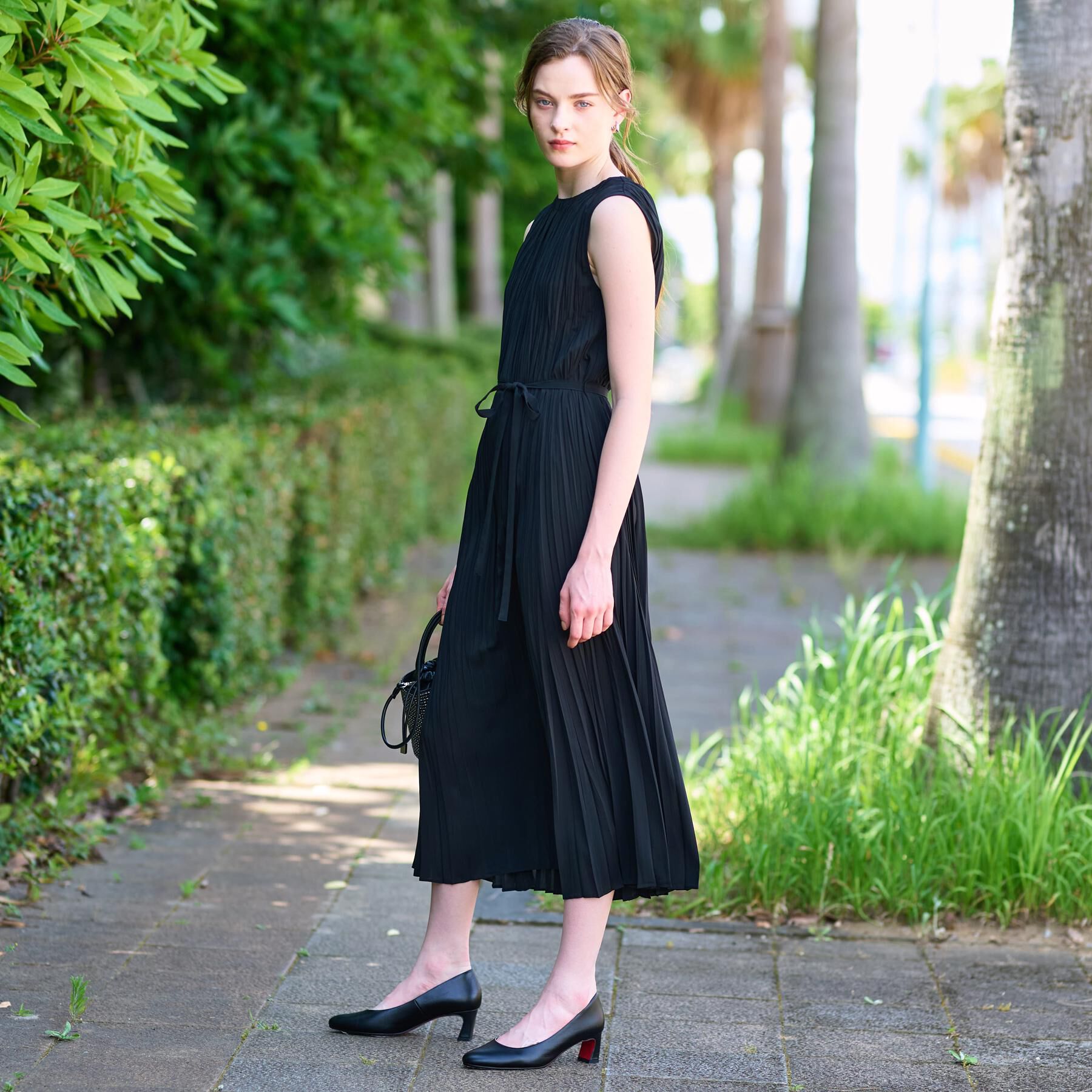 DRESSTERIOR「【洗える/オンオフ】プリーツノースリーブワンピース」|ワンピース|