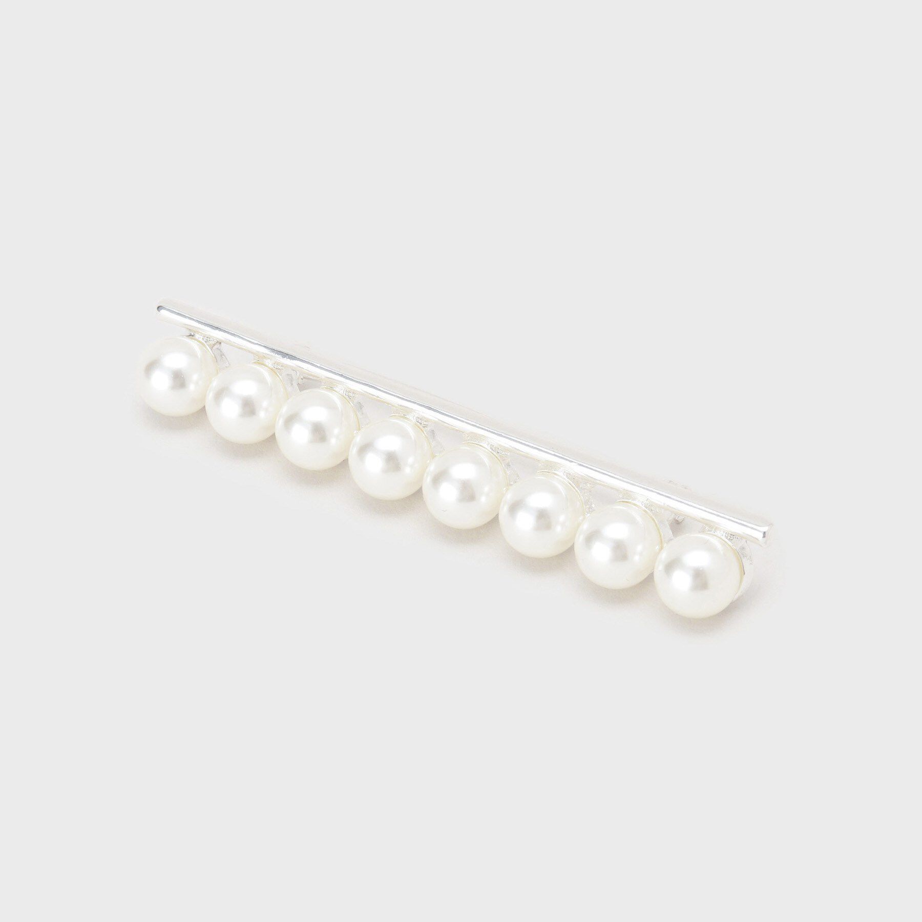 INDIVI「【上品】パール調モチーフブローチ」|ブローチ・コサージュ|シルバー(006)