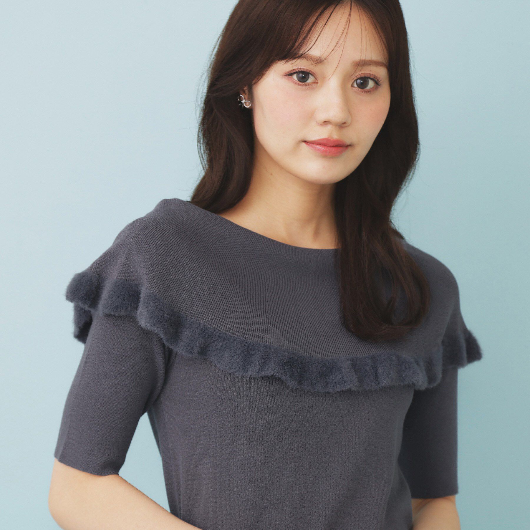 index「ファーフリルケープニット【洗濯機洗い可】」|ニット・セーター|チャコールグレー(0