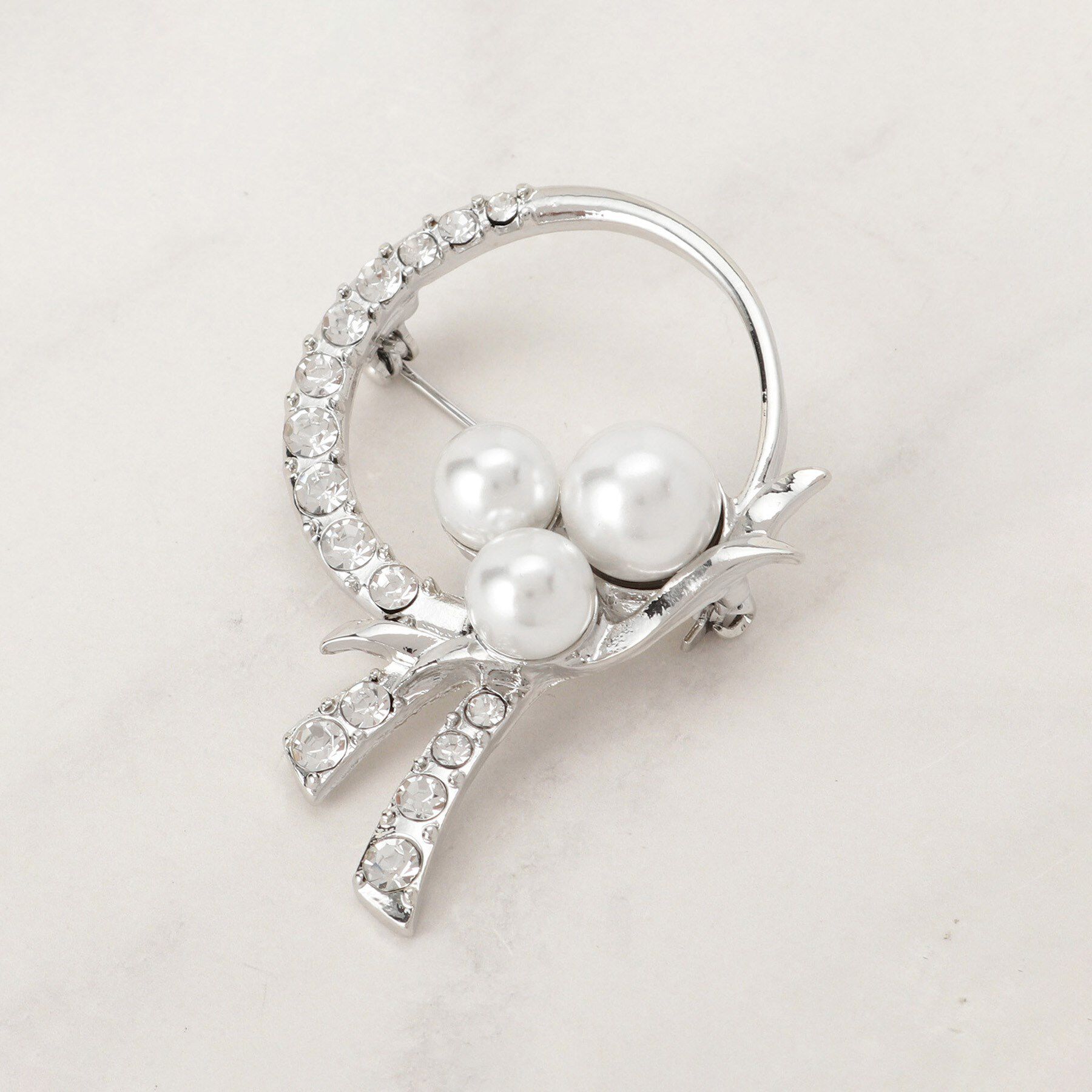 SHOO･LA･RUE「【セレモニー】選べる4デザイン 華やかブローチ」|ブローチ・コサージュ|シルバー(406)