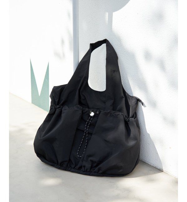 ikka「【雑誌InRed4月号掲載】撥水ドロストポケバルーントート」|トートバッグ|