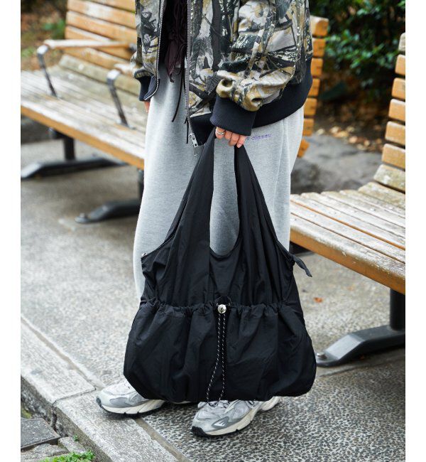 ikka「【雑誌InRed4月号掲載】撥水ドロストポケバルーントート」|トートバッグ|