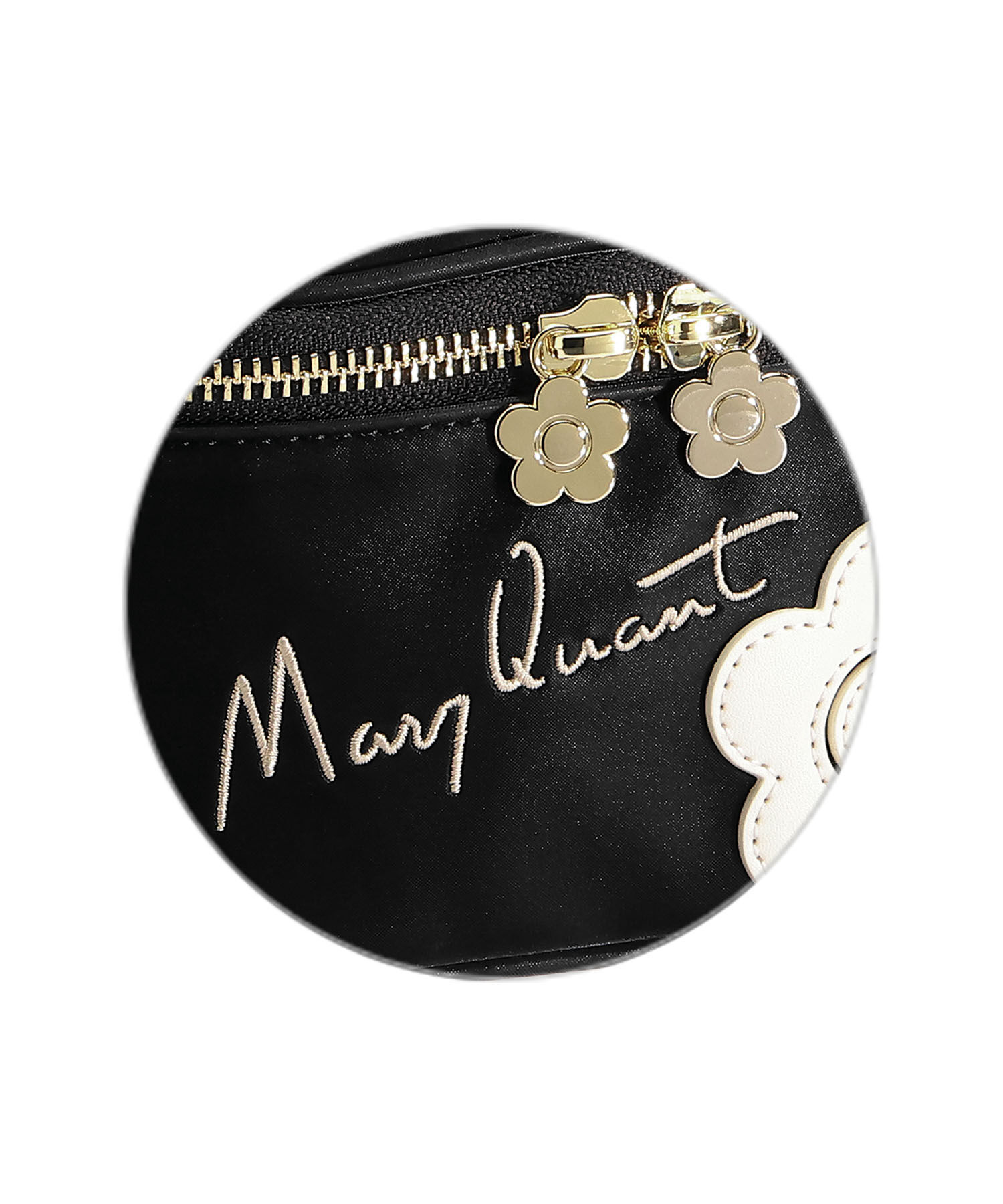 MARY QUANT「サインロゴデイジーパッチ バニティ」|ポーチ|