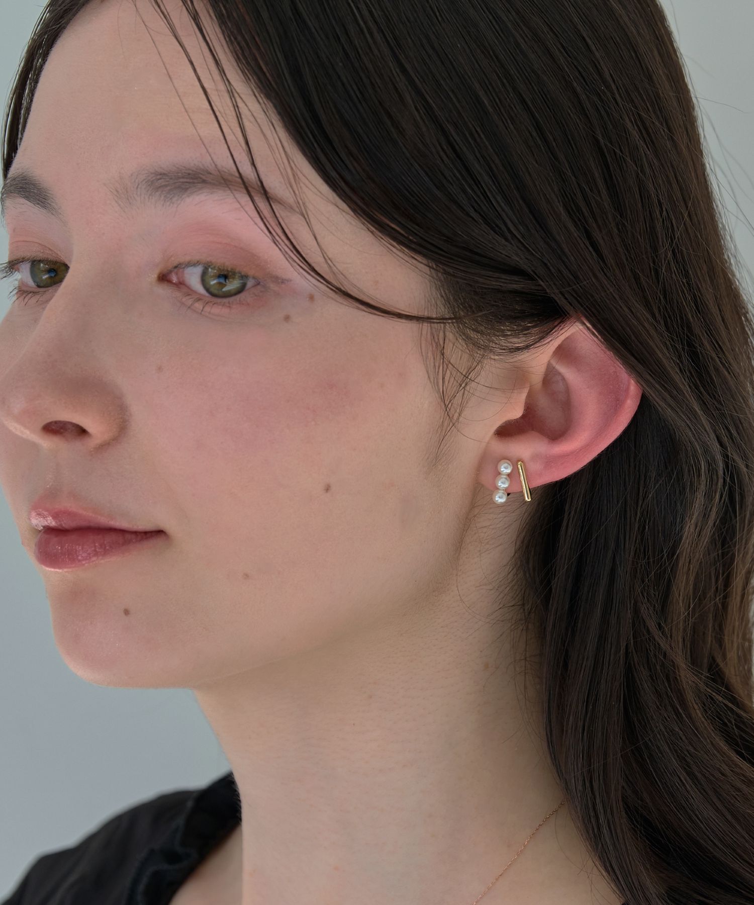 Phoebe「【シリーズ累計販売15000点突破！】ダブルデコレイトカフイヤリング　ゴールド」|イヤリング|