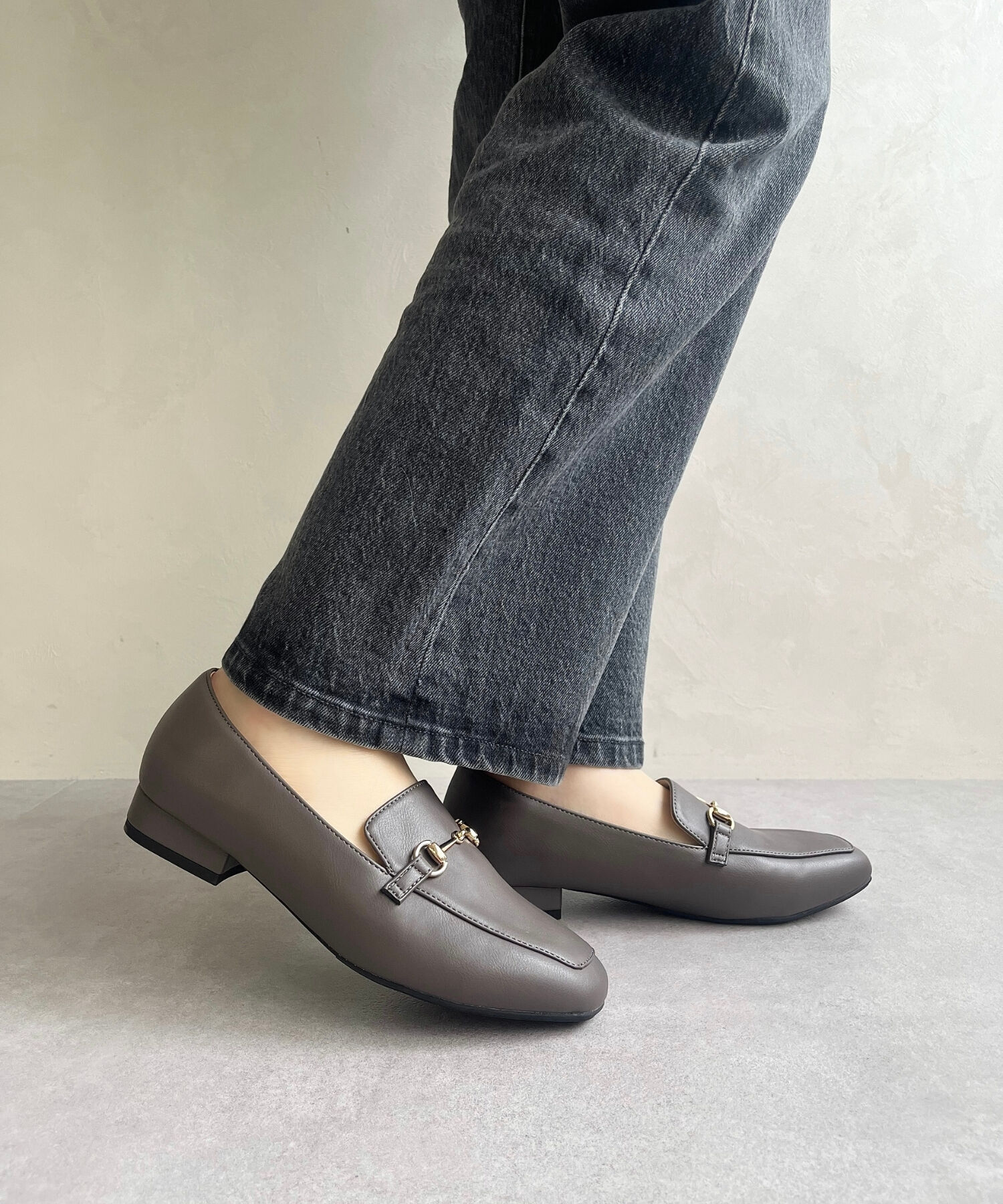 ORiental TRaffic「【跳べるパンプス/シリーズ累計１５０万足突破】スクエアトゥ ビット モチーフ  ローファー /R-3210」|パンプス|