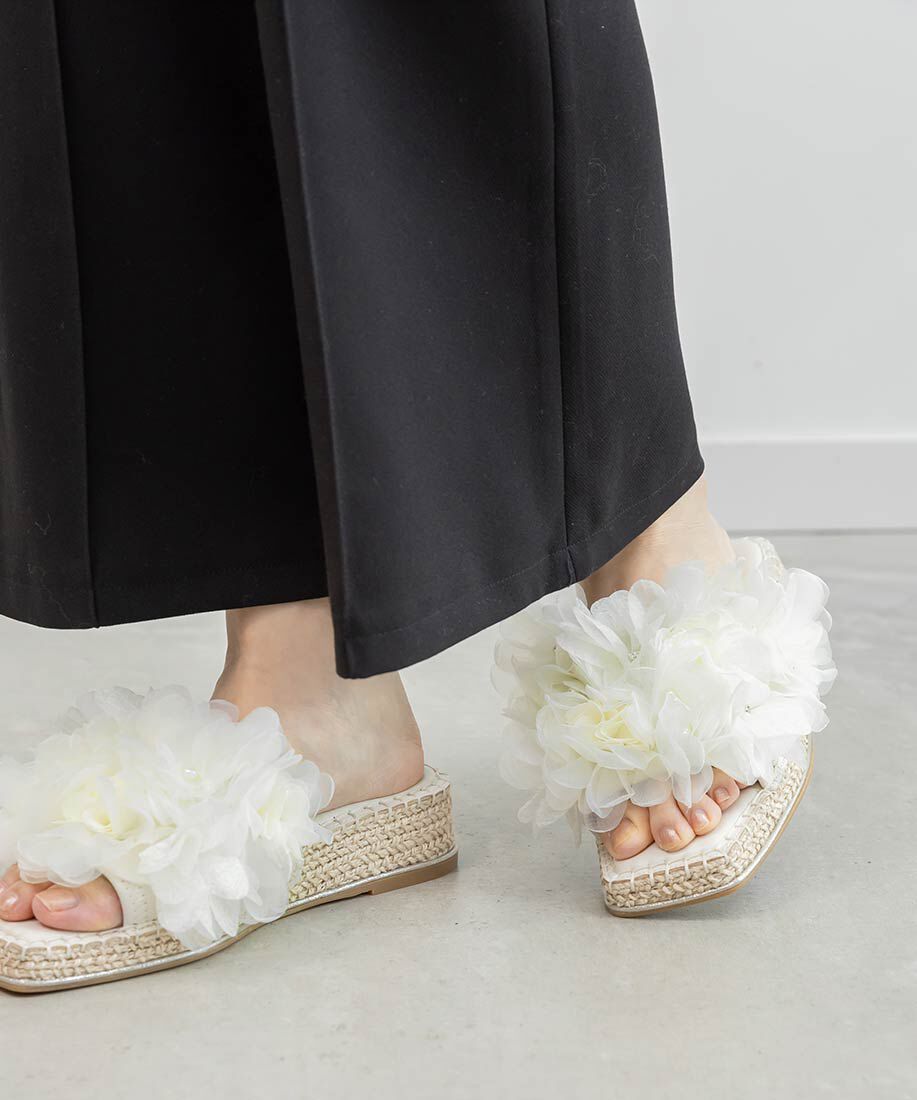  「エアリーフラワーミュールサンダル」|パンプス|