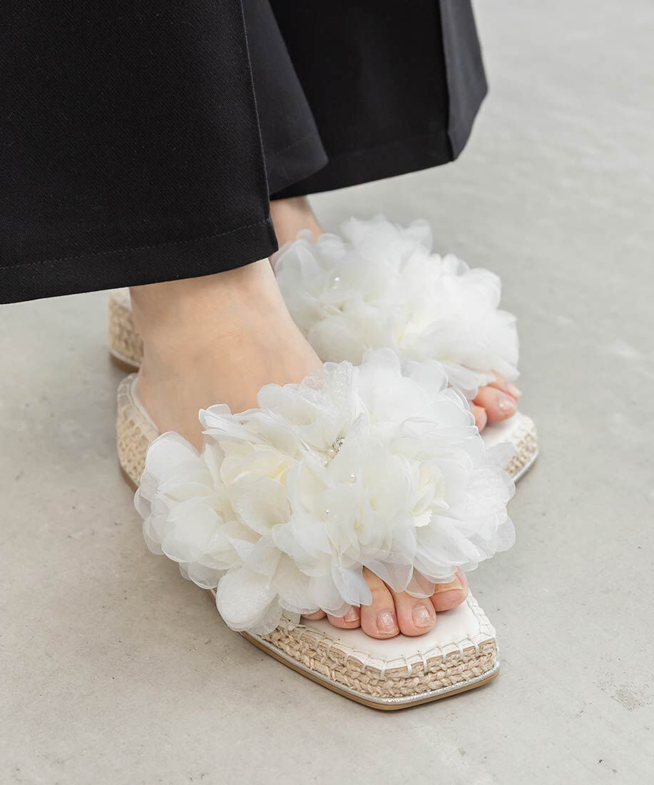  「エアリーフラワーミュールサンダル」|パンプス|
