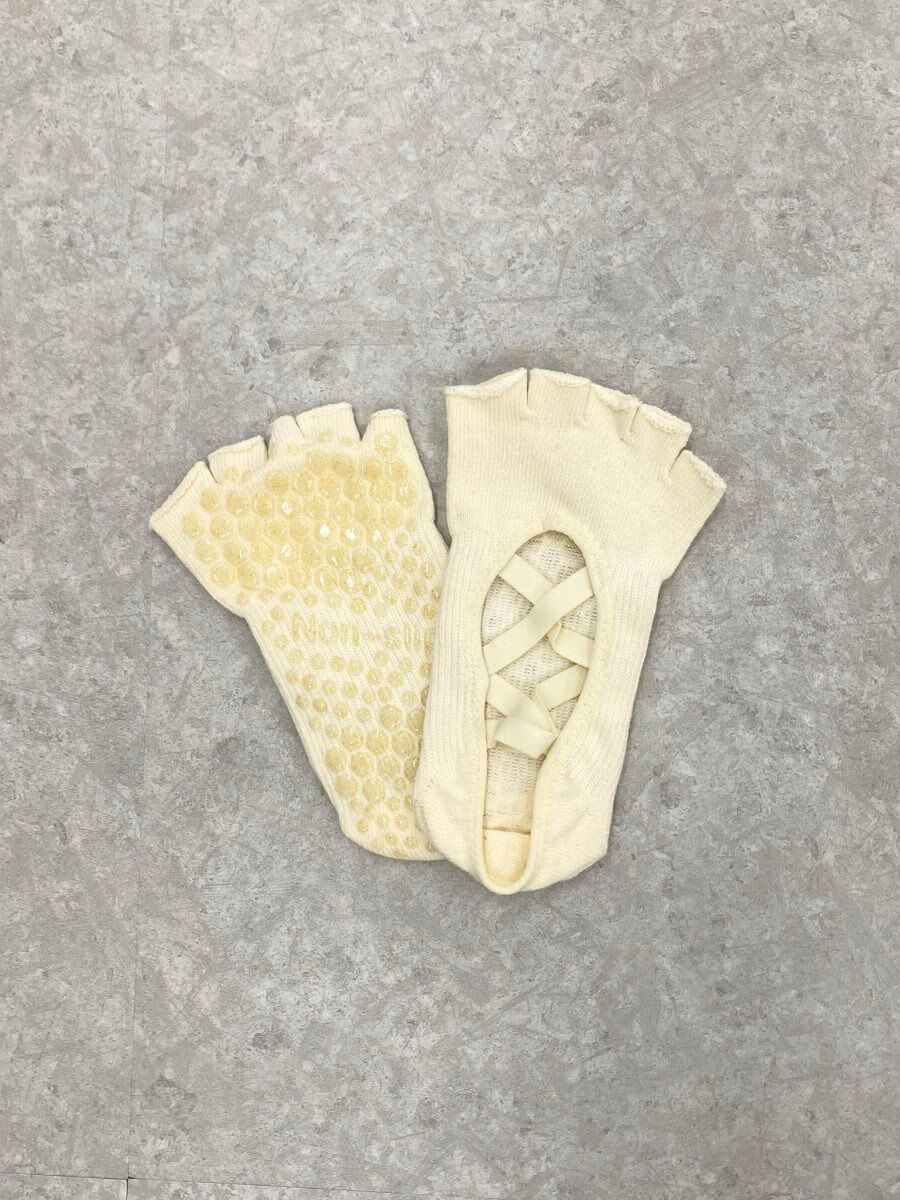 ALBOVE「【ヨガソックス】くるぶし丈滑り止め付きヨガソックス」|ソックス|アイボリー