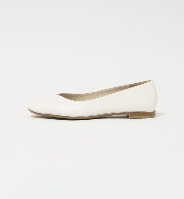 ODETTE E ODILE「ソフトVカット フラット15&darr;&uarr;」|パンプス|OFF WHITE
