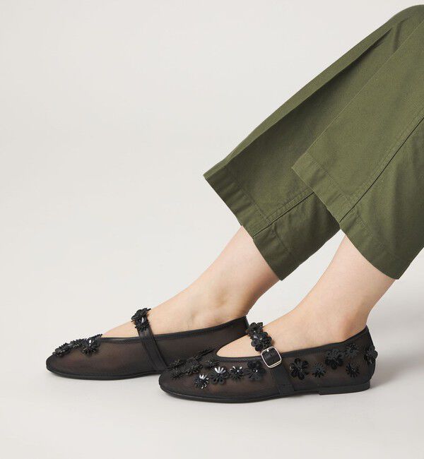 ODETTE E ODILE「フラワーモチーフメリージェーンフラット10&uarr;」|パンプス|