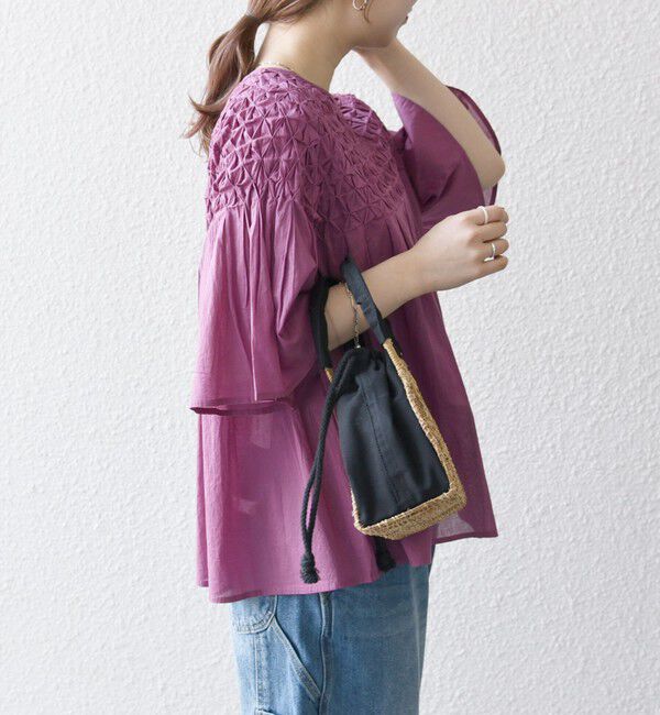 SHIPS any「SHIPS any:〈洗濯機可能〉ハンドスモッキング コットン フレア ブラウス」|シャツ・ブラウス|