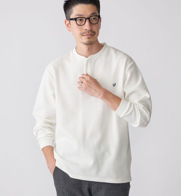 SHIPS「【WEB限定】SHIPS:〈抗菌・防臭〉ワンポイントロゴ バーズアイ ヘンリーネック 長袖 Tシャツ」|Tシャツ・カットソー|ホワイト