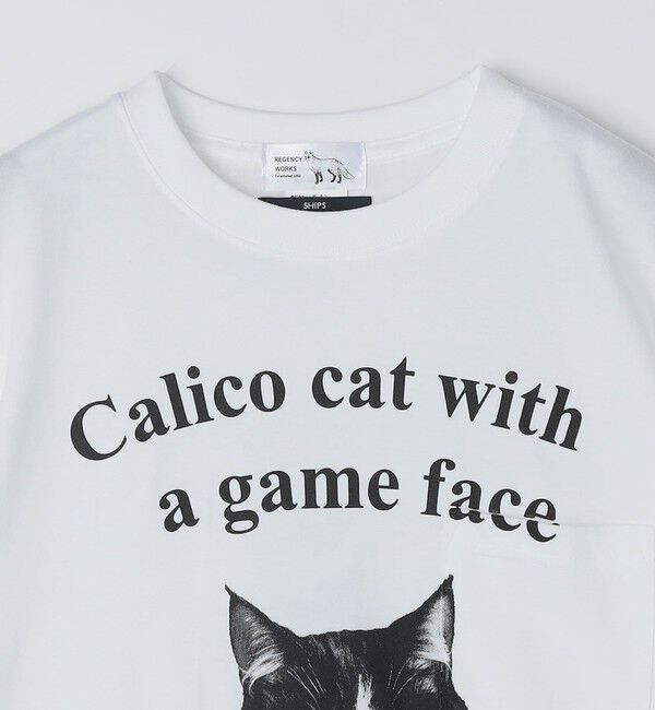 SHIPS「【WEB限定/SHIPS別注】Regency Works: キャット ポケット Tシャツ」|Tシャツ・カットソー|