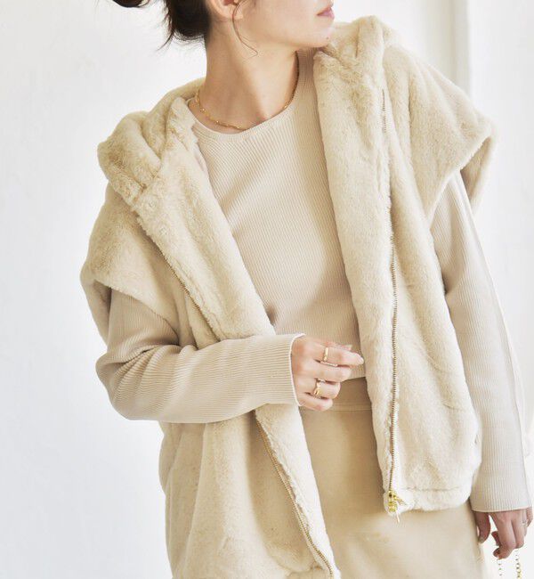 quaranciel「quaranciel: フーディー フェイクファー ドロスト ジップ ショート ベスト」|ダウンベスト・ベスト|