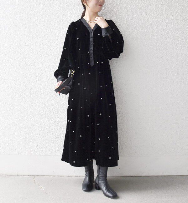 SHIPS any「SHIPS any:〈手洗い可能〉ポリエステル ベロア 刺繍 タック フレア ワンピース」|ワンピース|ブラック