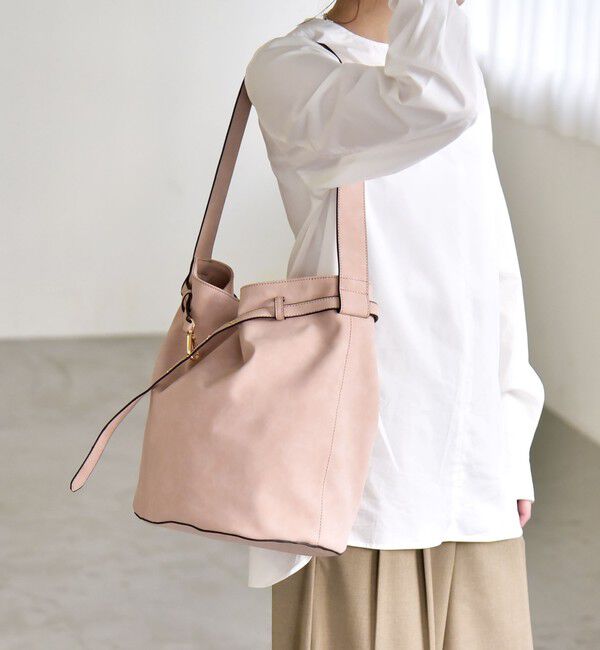 quaranciel「quaranciel: ワンハンドル ベルトデザイン トート バッグ（A4対応）」|トートバッグ|ピンク