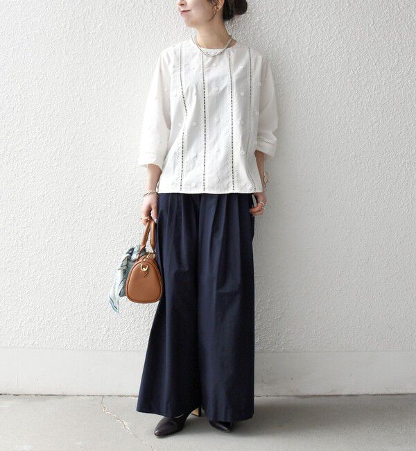 SHIPS any「SHIPS any:〈洗濯機可能〉フラワー モチーフ ハシゴレース クルーネック ブラウス」|シャツ・ブラウス|