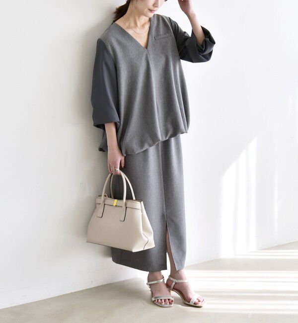 quaranciel「quaranciel:〈洗濯機可能〉Vネック ブラウス & Iライン スカート セットアップ」|ワンピース|チャコールグレー