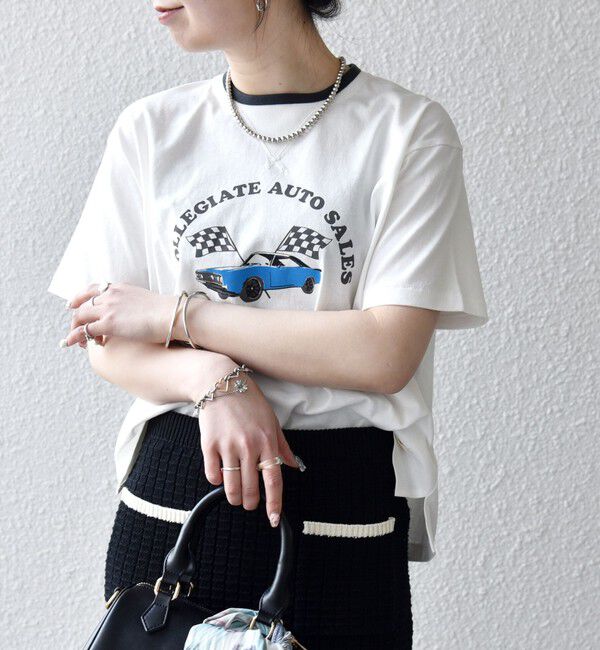 SHIPS any「【SHIPS any別注】Collegiate Pacific:〈洗濯機可能〉V ガゼット プリント & 刺繍 Tシャツ」|Tシャツ・カットソー|