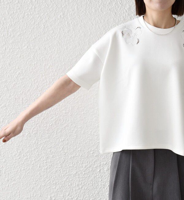 SHIPS any「《予約》SHIPS any:〈洗濯機可能〉エンブロイダリー ショートスリーブ プルオーバー」|Tシャツ・カットソー|