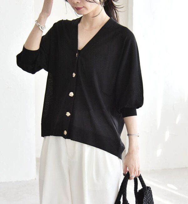 quaranciel「《予約》quaranciel:〈接触冷感/手洗い可能〉メタルボタン Vネック シアー ニット カーディガン」|カーディガン|
