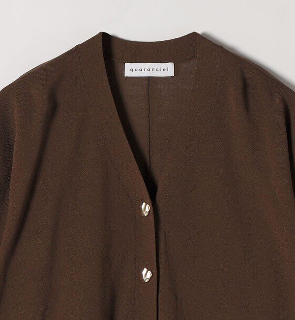 quaranciel「《予約》quaranciel:〈接触冷感/手洗い可能〉メタルボタン Vネック シアー ニット カーディガン」|カーディガン|