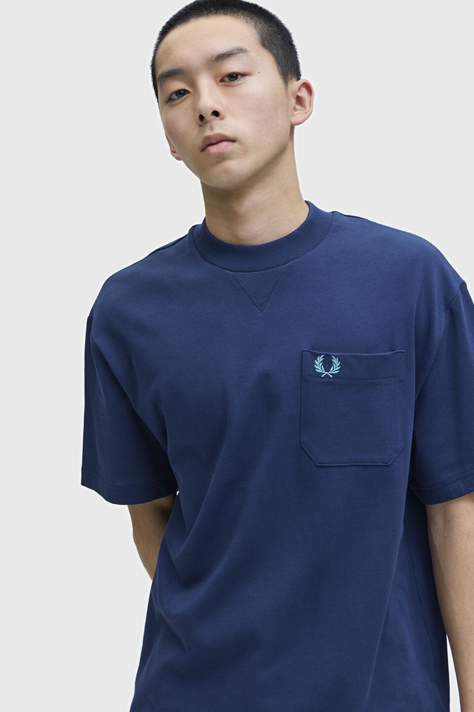 FRED PERRY 「Pocket Detail T-Shirt」|Tシャツ・カットソー|TENNIS BLUE