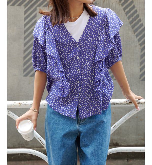 OUTDOOR PRODUCTS Usual Things「フラワープリント五分袖フリルブラウス」|シャツ・ブラウス|ブルー A