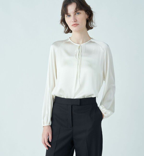 TOMORROWLAND collection「ウォッシャブルサテン ループラグランブラウス」|シャツ・ブラウス|