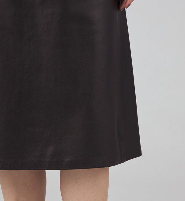 TOMORROWLAND collection「アニリンレザー トラペーズスカート」|台形|
