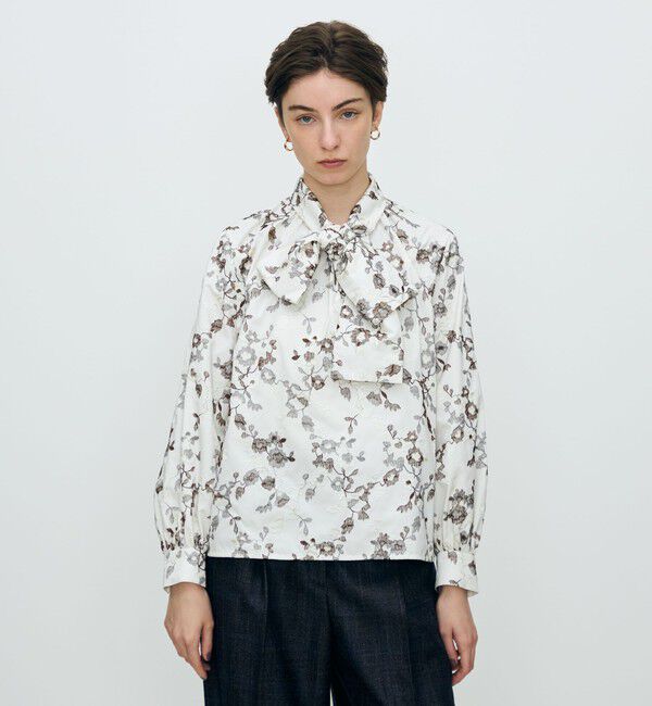 TOMORROWLAND collection「タフタフラワーエンブロイダリー ボリュームボウタイブラウス」|シャツ・ブラウス|